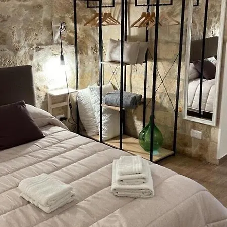 לינה וארוחת בוקר Loft Albicocca 4*