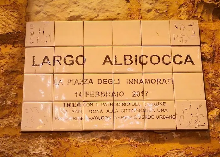 Loft Albicocca 4* バーリ